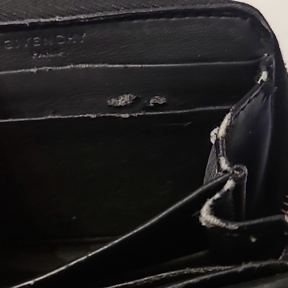 Givenchy & Disney Authentic Vintage Collaboration Mini Wallet with COA - Picture 11 of 15